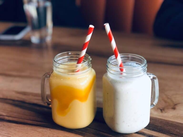 Quick breakfast smoothies